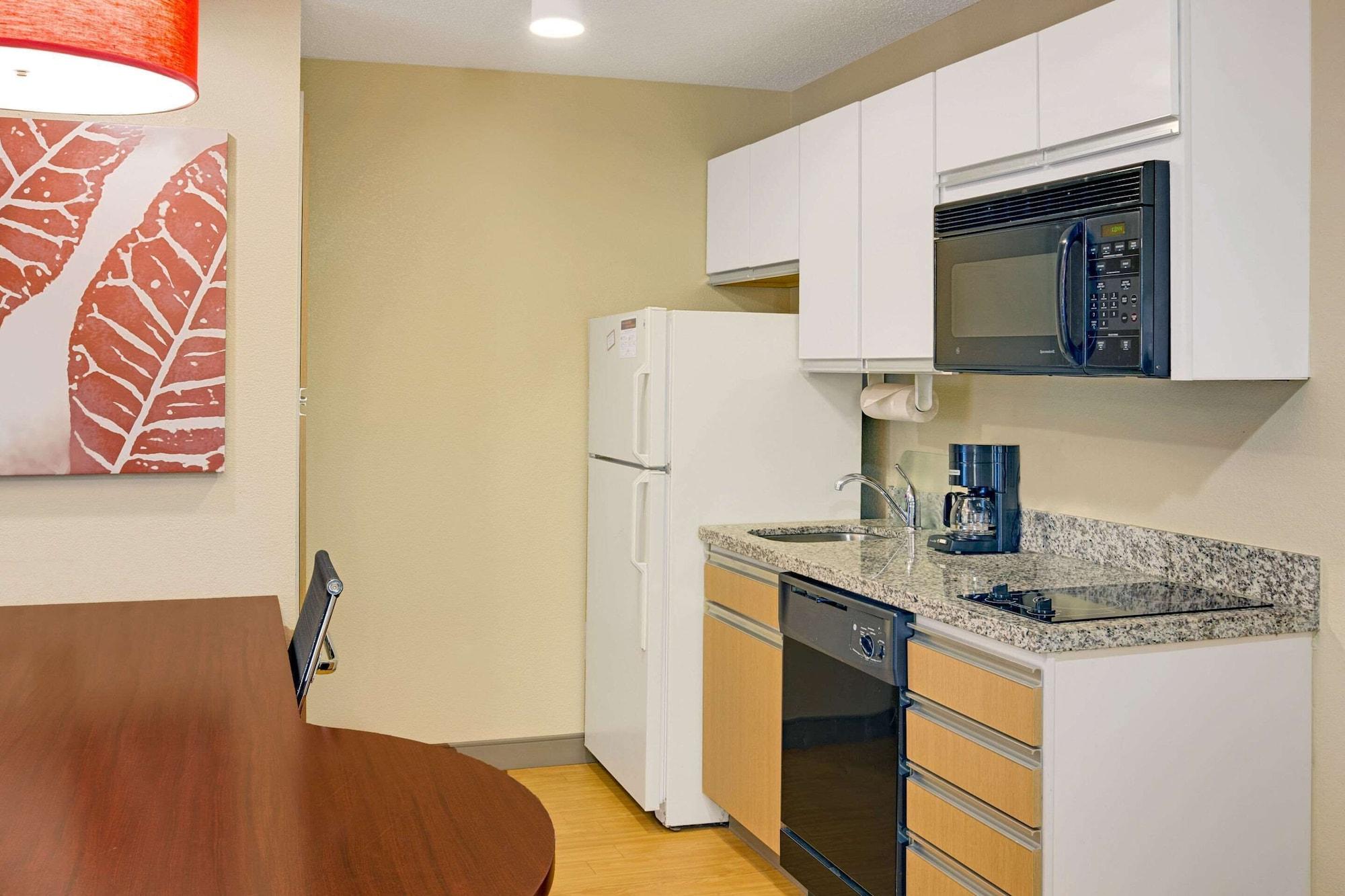Mainstay Suites Detroit Auburn Hills Eksteriør billede
