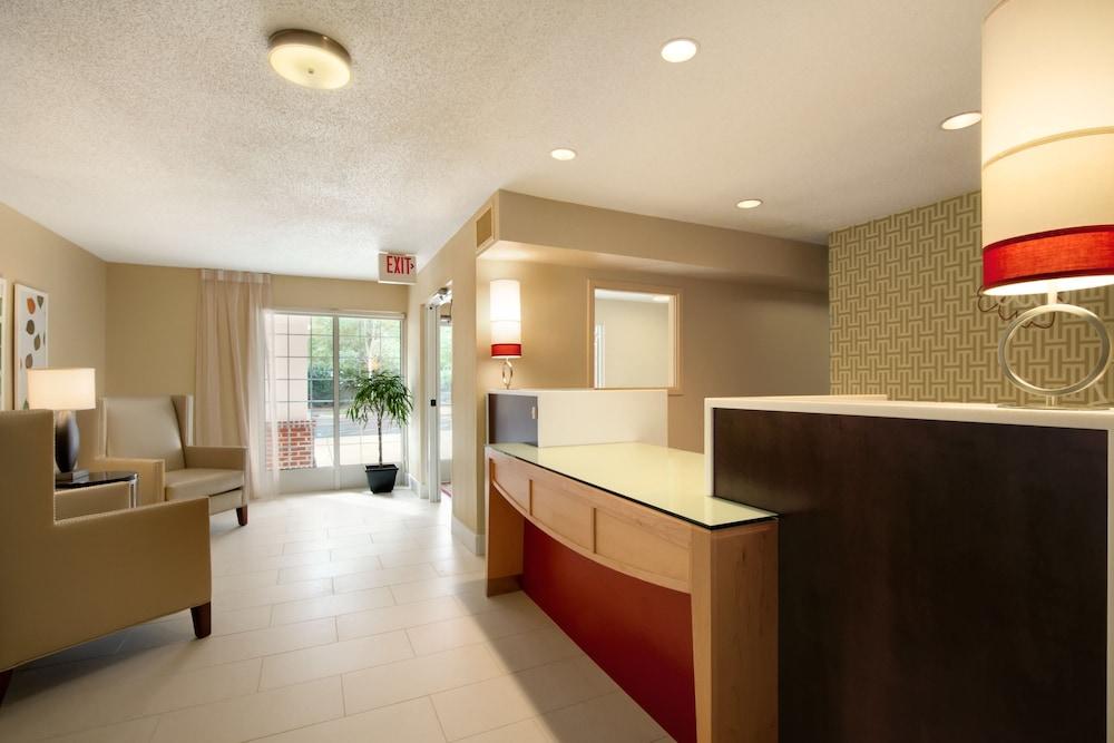 Mainstay Suites Detroit Auburn Hills Eksteriør billede