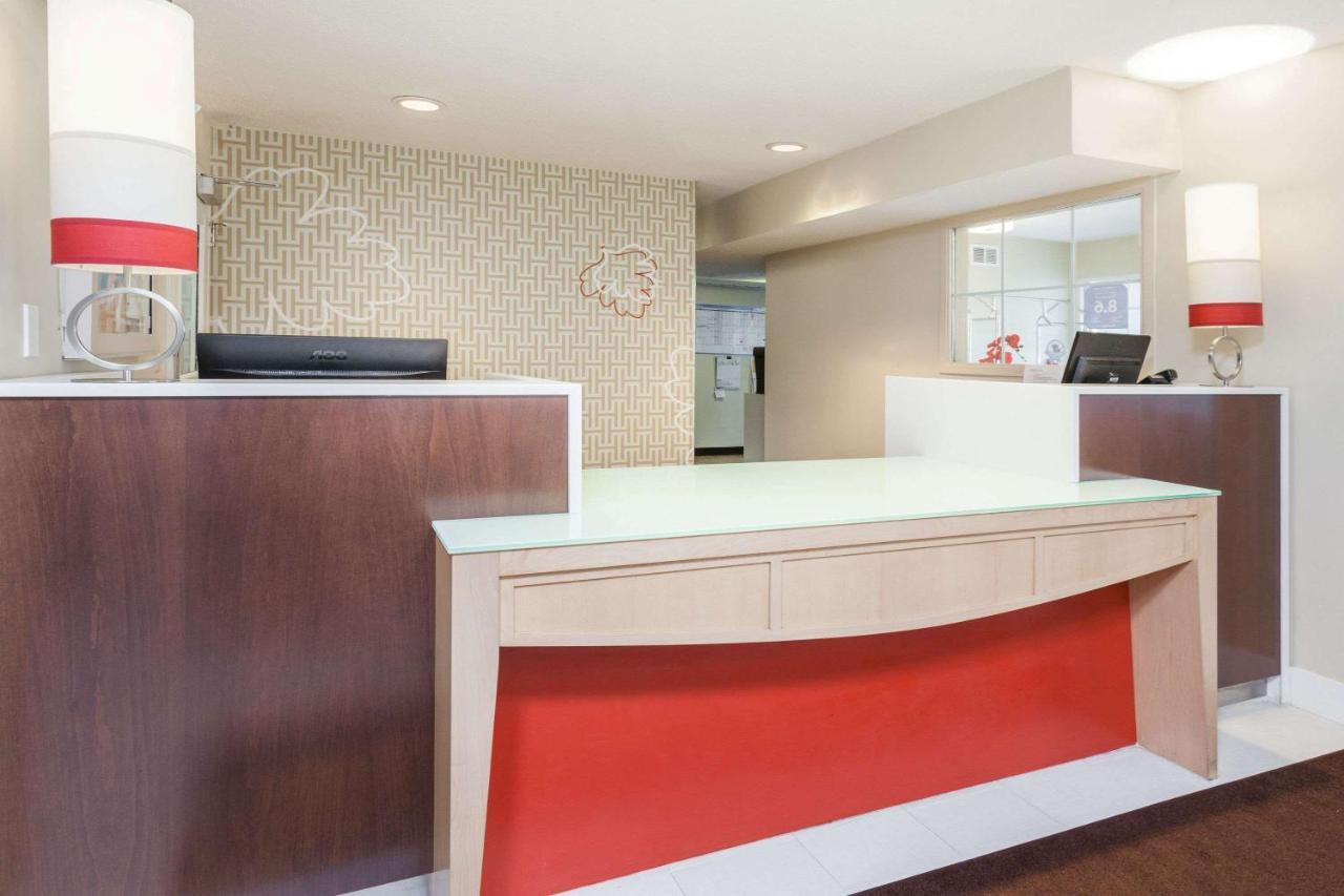 Mainstay Suites Detroit Auburn Hills Eksteriør billede